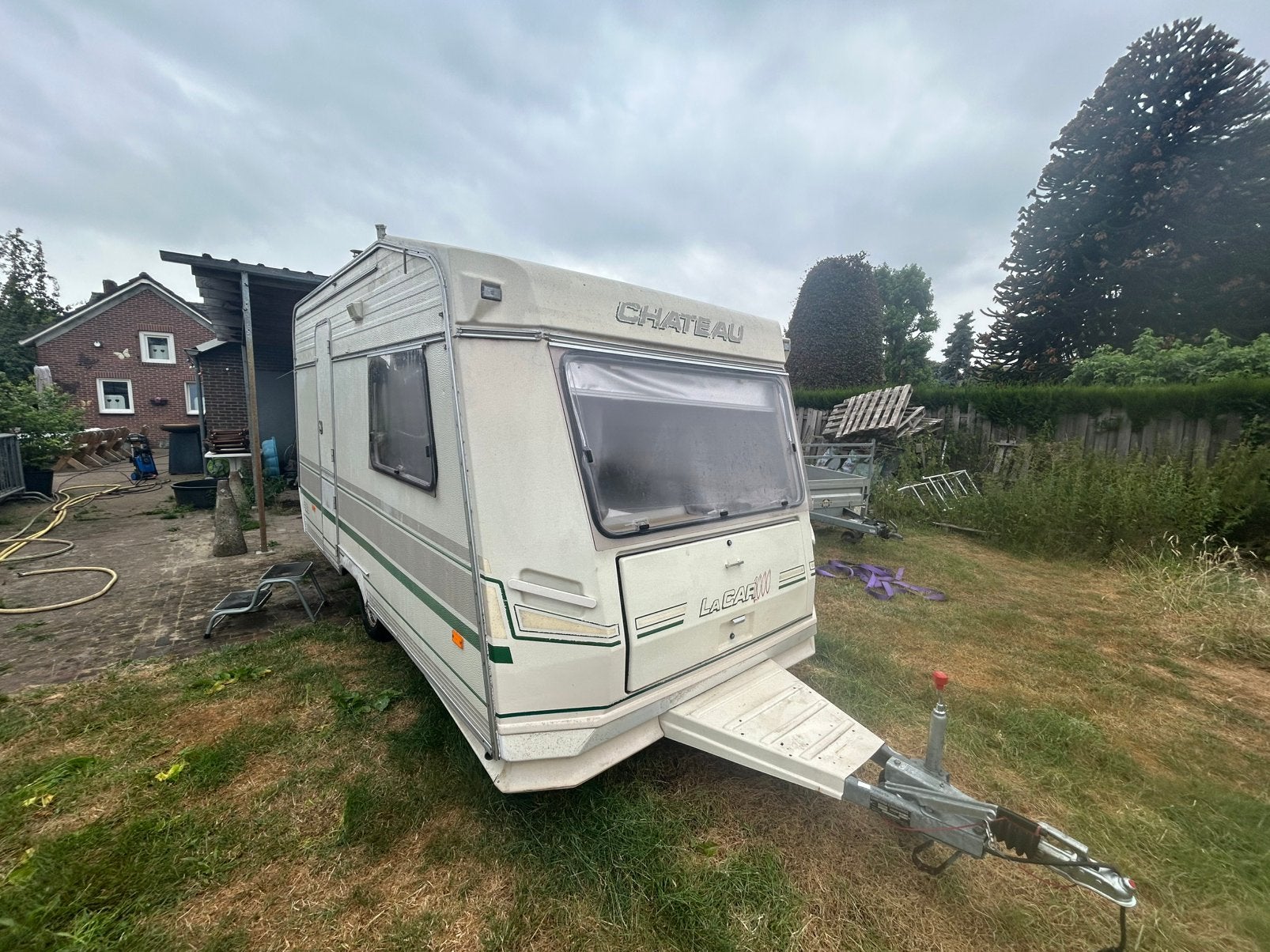 Chateau La Car 380 Caravan, Caravans en Kamperen, Treinzit, Particulier, 4 tot 5 meter, Vast bed