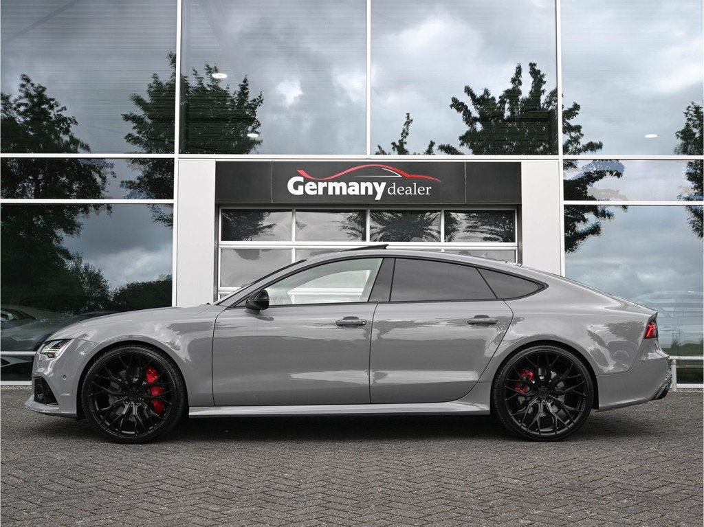 Audi RS7 Sportback 4.0TFSI 560pk Quattro Pano Milltek B&O Hi, Auto's, Gebruikt, 1905 kg, 4 stoelen, 11 km/l