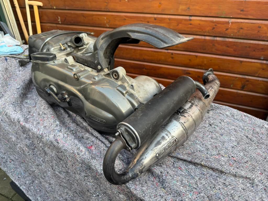 Piaggio skipper/typhoon blok 125cc uitlaat is verkocht, Ophalen of Verzenden, Zo goed als nieuw