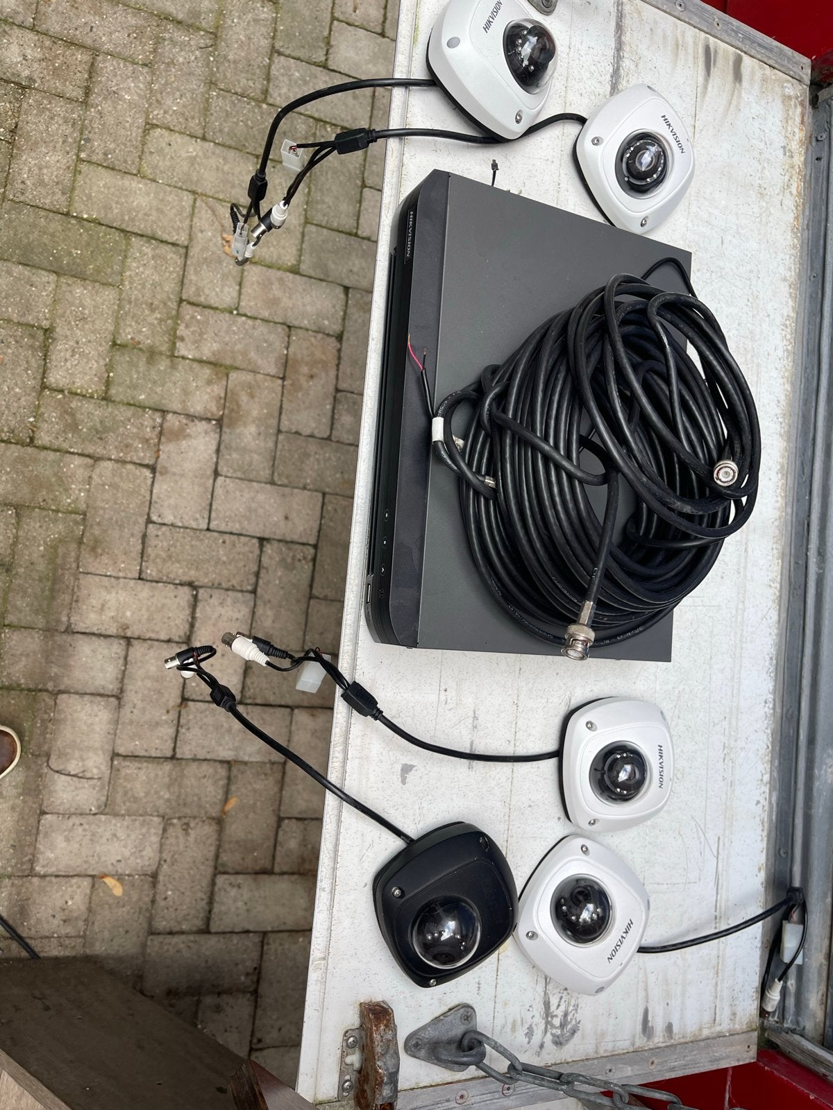 Hikvision Beveiligingscamerasysteem met DVR en kabels, Audio, Tv en Foto, Ophalen of Verzenden, Gebruikt, Binnencamera