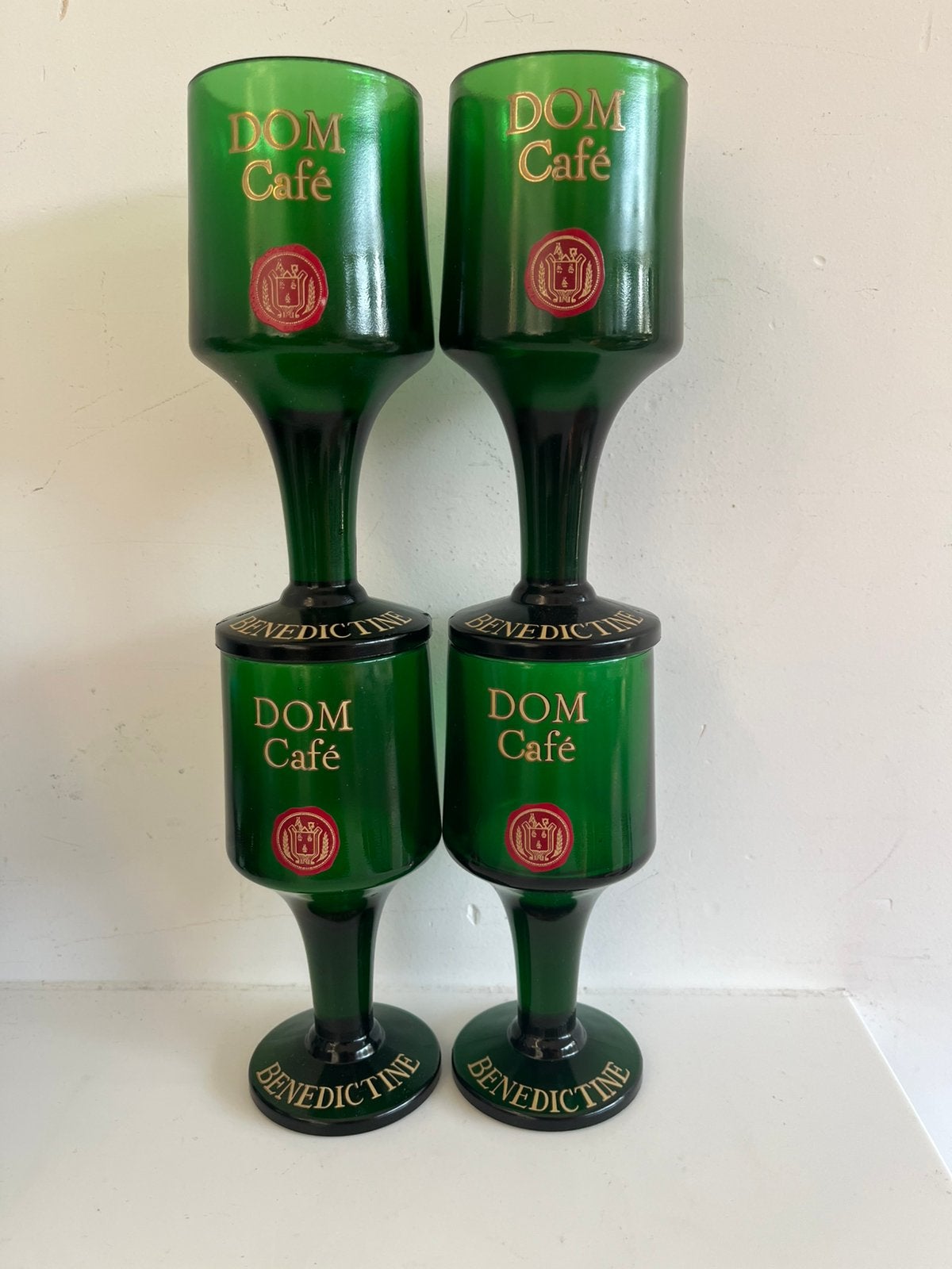 DOM CAFÉ BÉNÉDICTINE. —. GLAZEN(4)., Ophalen of Verzenden