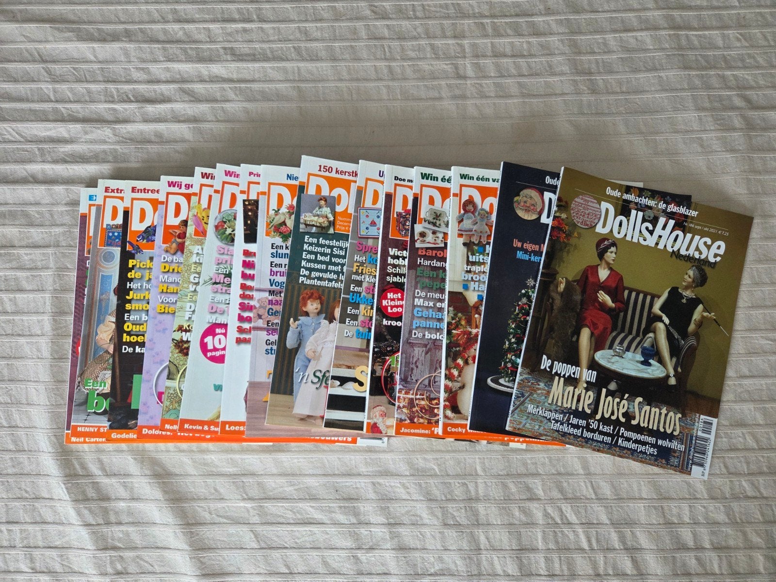 17x DollsHouse tijdschrift - Poppenhuis Magazine Collectie, Ophalen of Verzenden, 1980 tot heden, Nederland, Tijdschrift