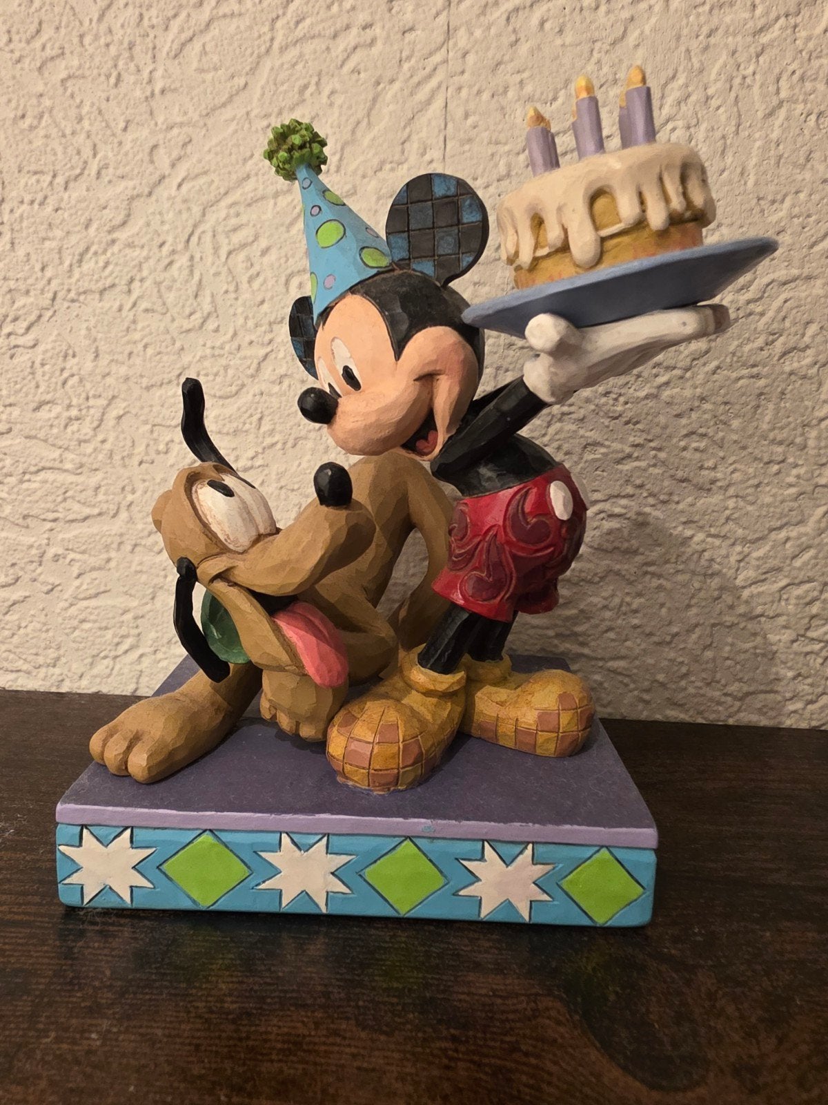 Disney Traditions Mickey & Pluto "Happy Birthday, Pal!", Ophalen of Verzenden, Mickey Mouse, Zo goed als nieuw, Beeldje of Figuurtje
