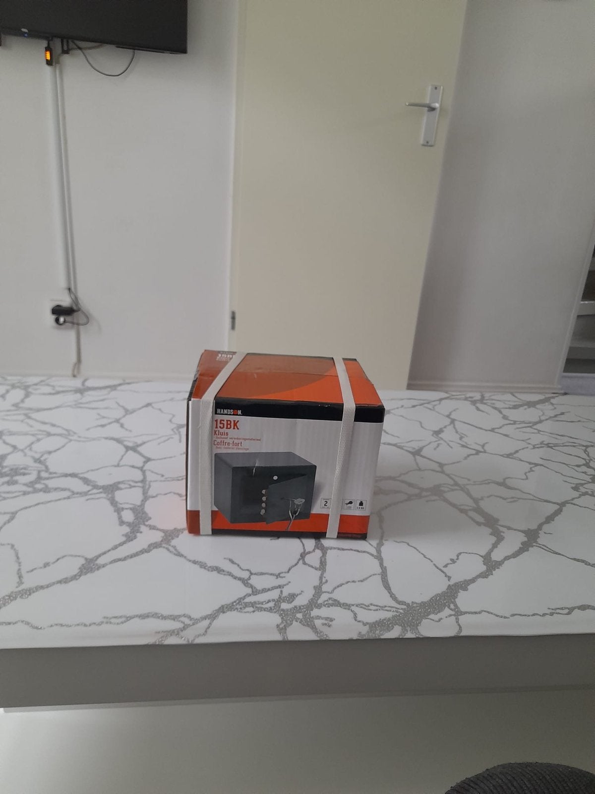 Nieuwe Hands-on 15BK Kluis - Ongebruikt in doos, Ophalen of Verzenden, Nieuw, Brandkast