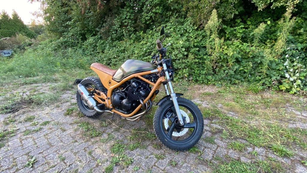 Motor Yamaha scrambler, caferacer, 600cc, Diversion