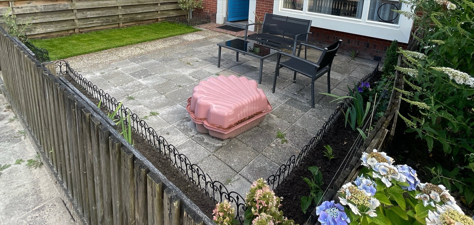 Iets meer dan 10m2 tegels gratis zelf uithalen, Tuin en Terras, Tegels en Klinkers, Ophalen, Gebruikt, Beton, Terrastegels