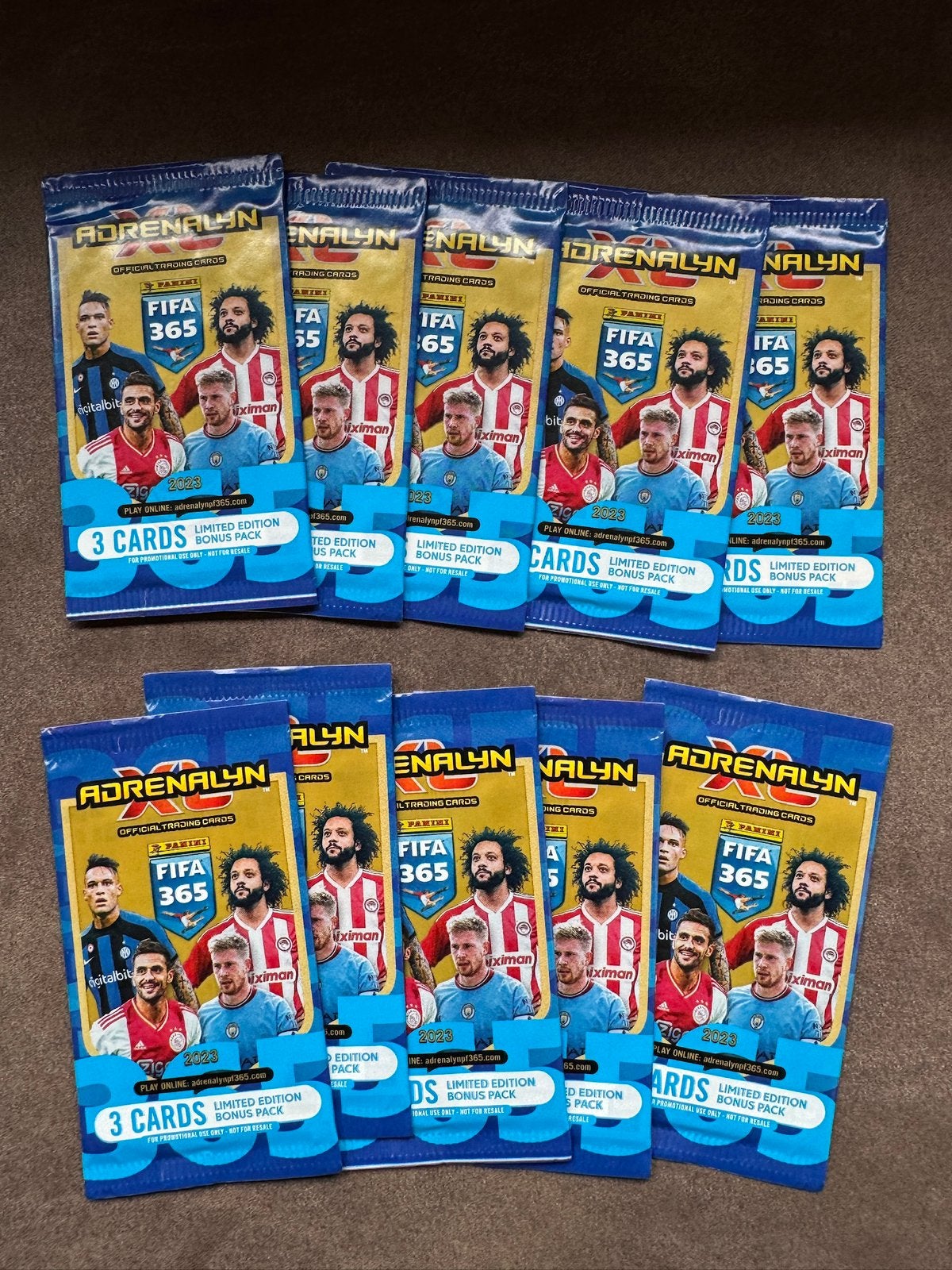 10 sealed Panini FIFA 365 2023 Limited Edition pakjes, Ophalen of Verzenden, Nieuw, Buitenlandse clubs, Spelerskaart