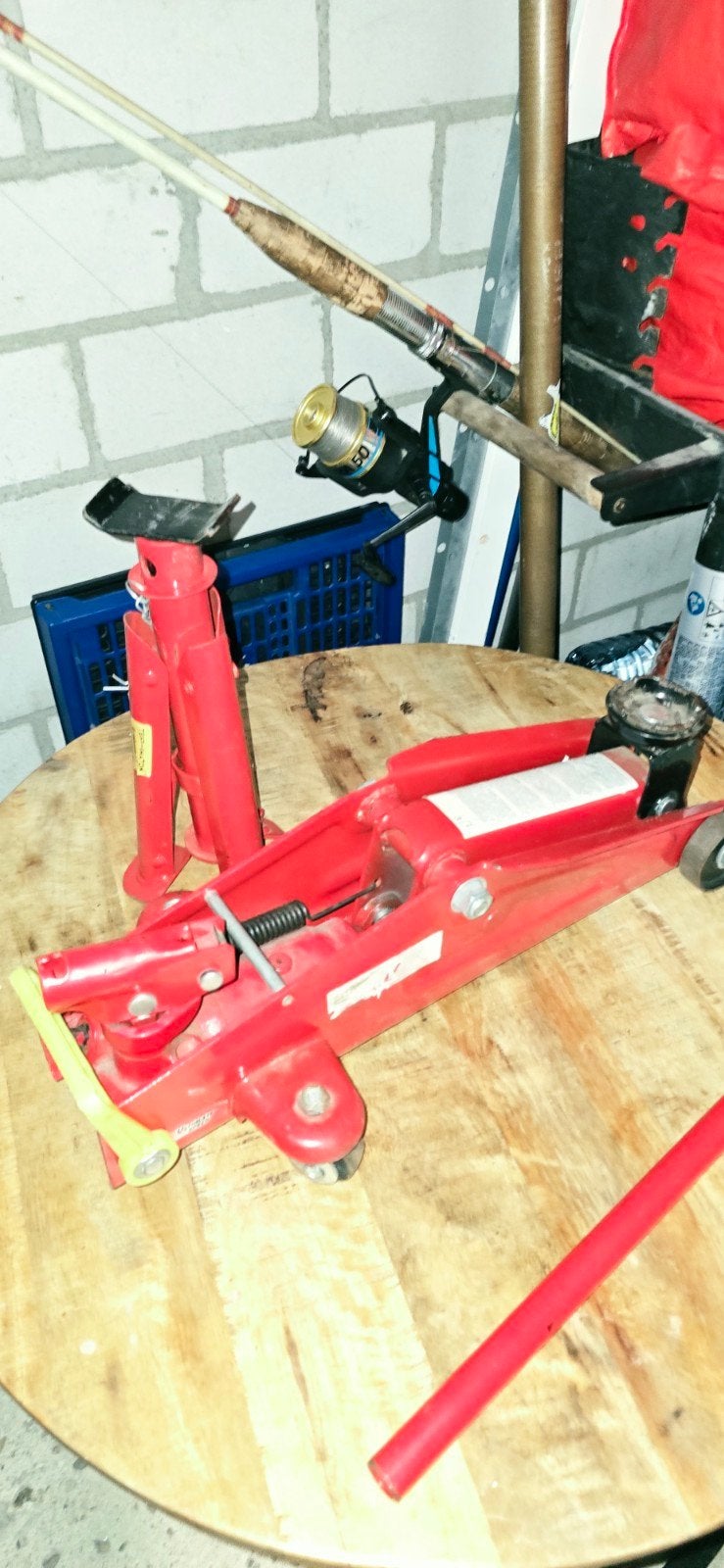 Rode garagekrik met assteun, Ophalen of Verzenden, Gebruikt, Hydraulisch, Garagekrik