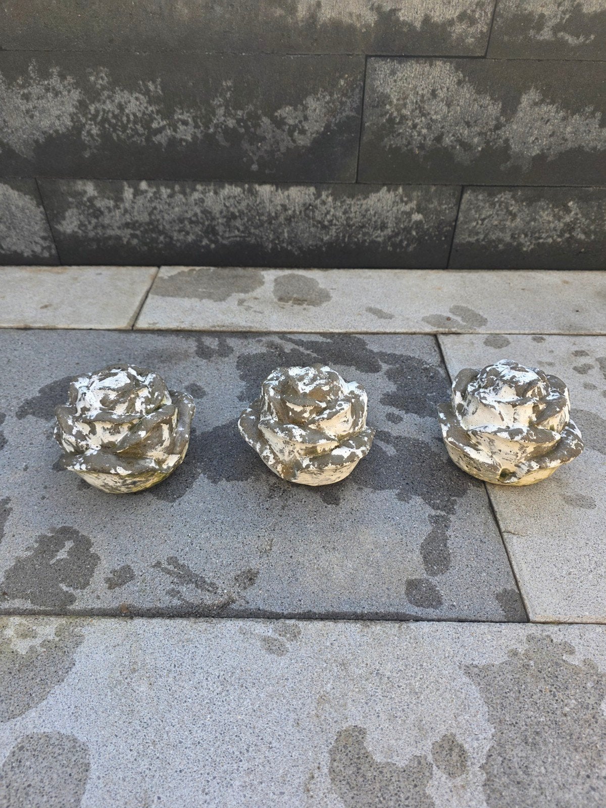Set van 3 betonnen rozen voor tuin of decoratie, Ophalen of Verzenden, Gebruikt, Beton, Overige typen