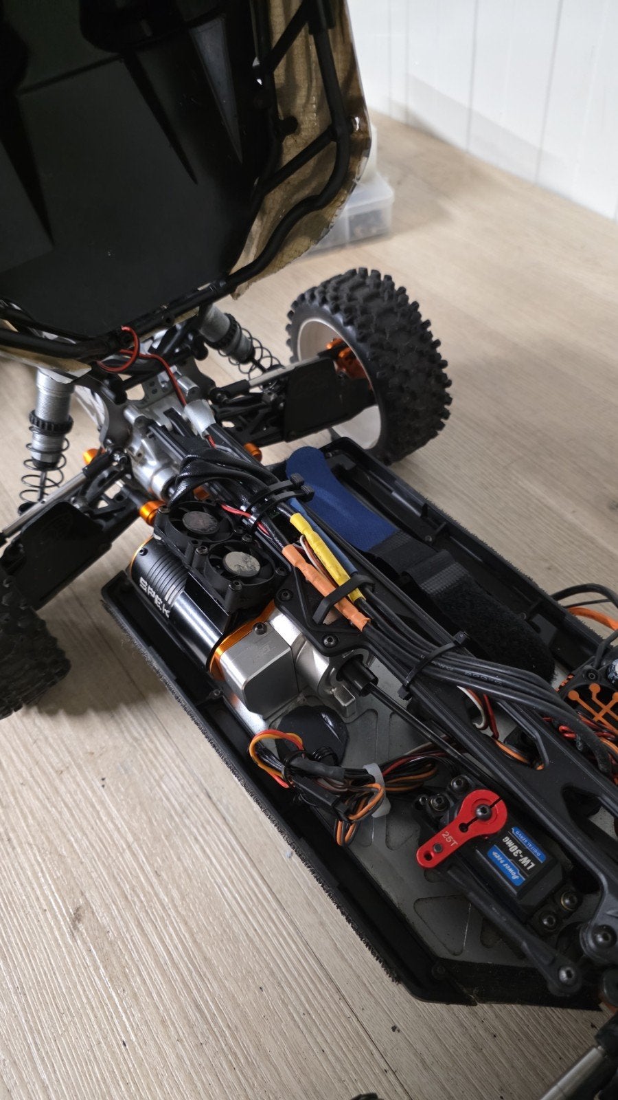 Losi Tenacity 2s / 3s  DB Pro Fox Livery, Ophalen, Gebruikt, Auto offroad