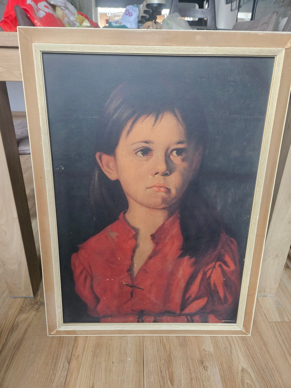 Vintage Portret Schilderij Huilend Meisje in Rode Jurk, Ophalen, Doek, Portret of Personen, Olieverf