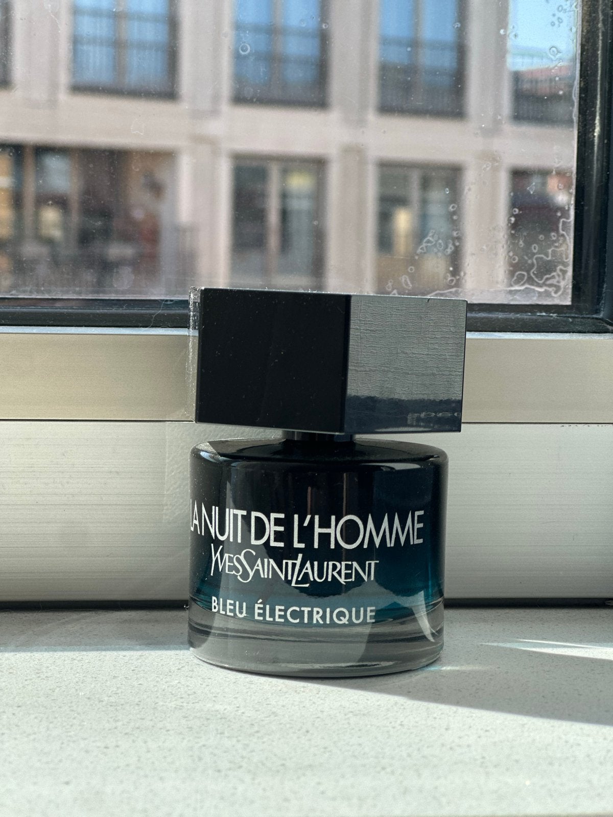 YSL La Nuit de L'Homme Bleu Electrique 60ml, Ophalen of Verzenden, Zo goed als nieuw