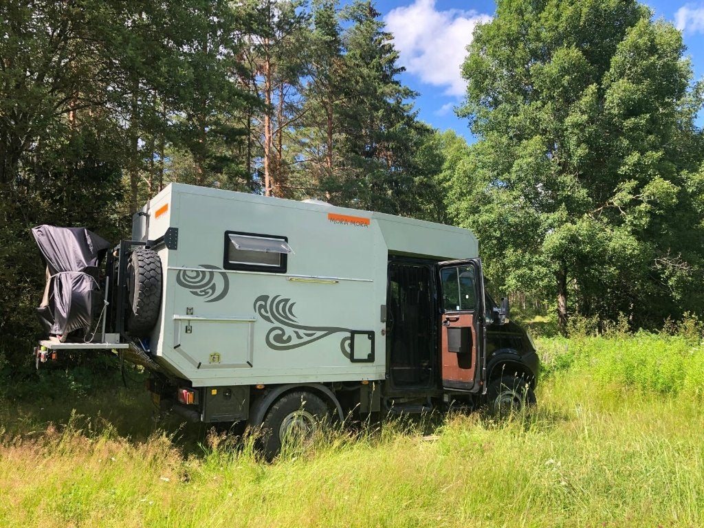 Iveco Daily 4x4 expeditie Camper | 2008 | Off-grid, Rijklaar, Ringverwarming, Particulier, 6 tot 7 meter, Tot en met 4