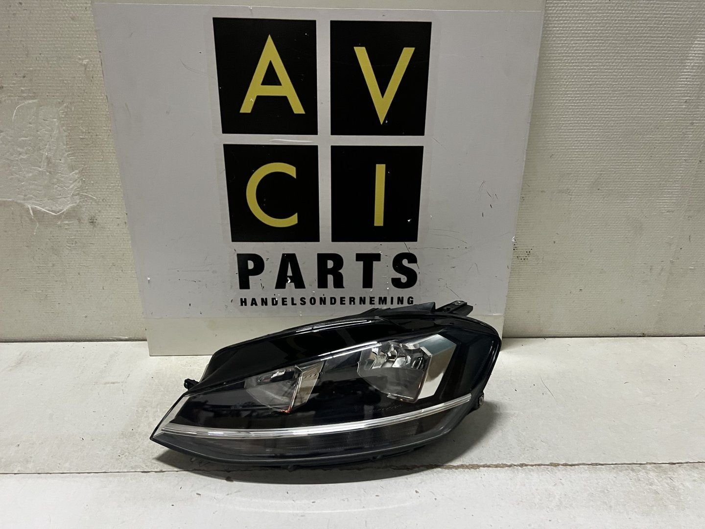 Koplamp Vw golf 5G facelift Led halogeen Links 5G1941005D, Gebruikt, -, Volkswagen, -