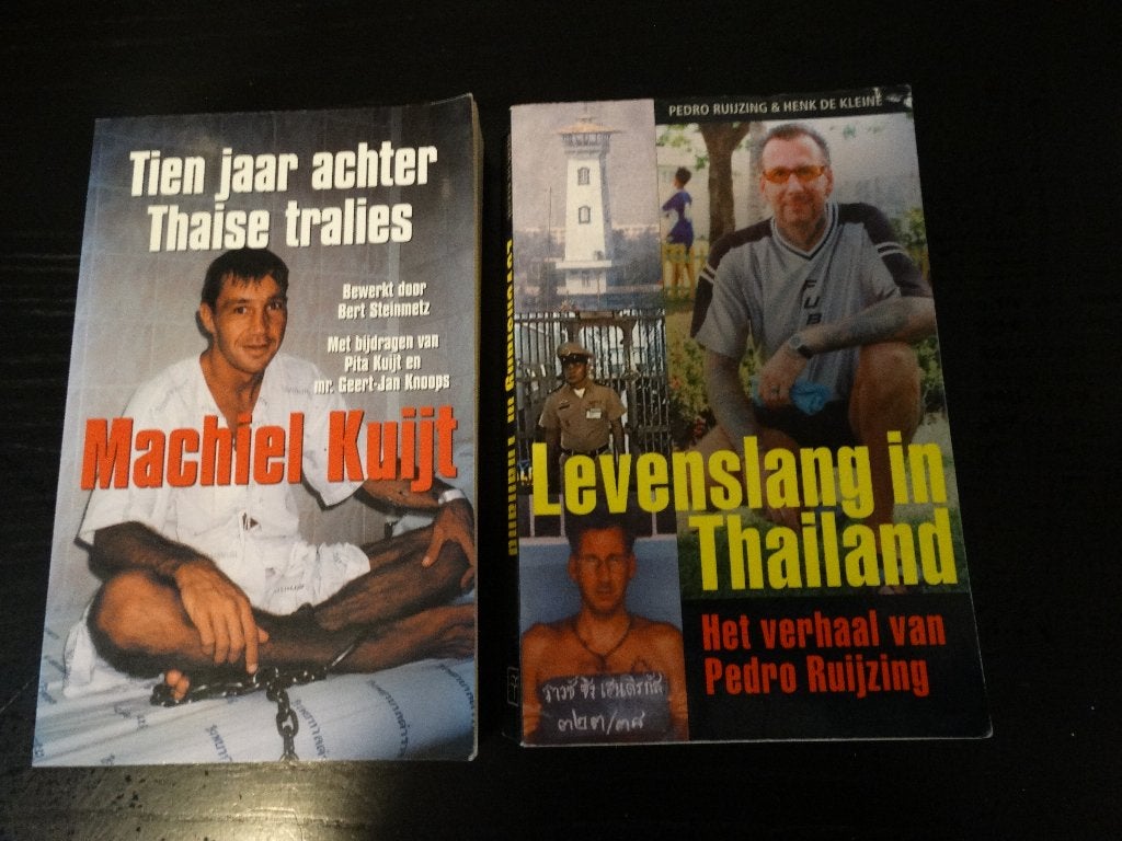 2 x op vakantie in thailand pedro ruijzing machiel kuijt, Ophalen of Verzenden, Gelezen