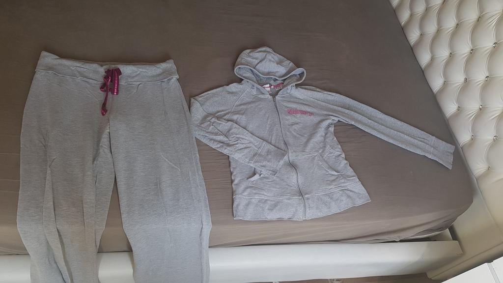 Grijs Snoopy joggingpak huispak pyjama h&m zara look L 40 💫, Kleding | Dames, Snoopy, Ophalen of Verzenden, Zo goed als nieuw