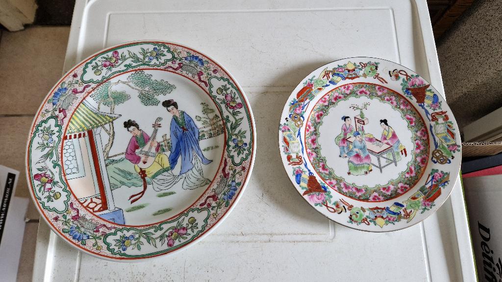 2 prachtige porceleinen japanse schotels, Ophalen of Verzenden