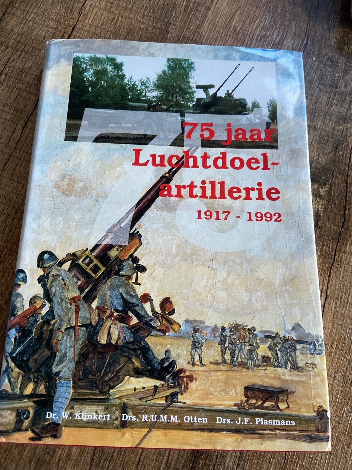 75 jaar Luchtdoelartillerie 1917-1992, Ophalen of Verzenden, 1945 tot heden, Gelezen, Landmacht