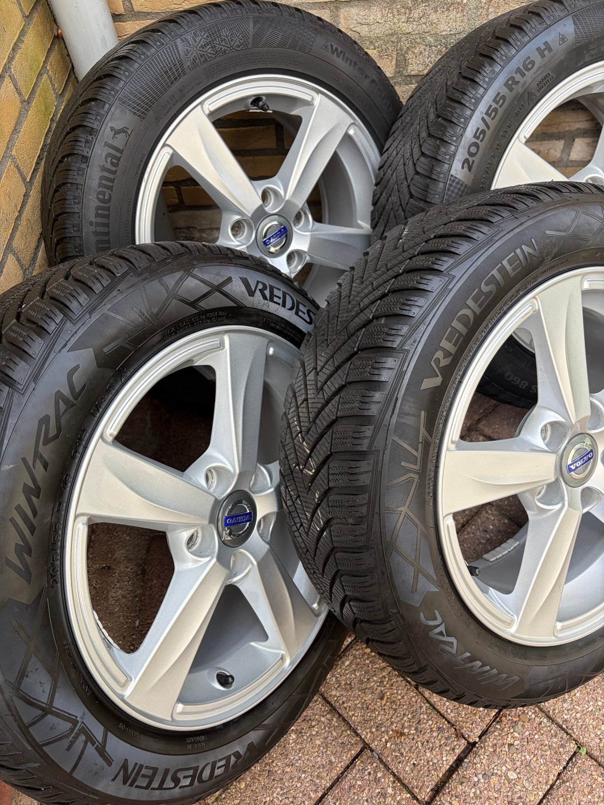 Volvo 16 inch velgen met Vredestein winterbanden, Ophalen, Gebruikt, 16 inch, Banden en Velgen