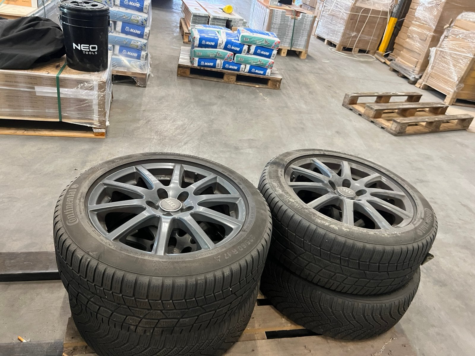 Audi A4 velgen 17 inch  met winterbanden, Auto-onderdelen, Banden en Velgen, Ophalen of Verzenden, 17 inch, Winterbanden, Banden en Velgen