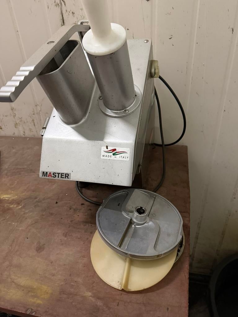 professionele groentesnijder Groente & Fruit snijder T.E.A.B, 4 liter of meer, Ophalen, Zo goed als nieuw, 3 snelheden of meer