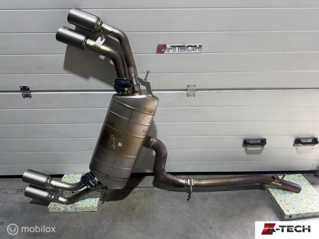Audi Orgineel Akrapovic Uitlaat A3 8Y Limo, Auto-onderdelen, Ophalen, Audi, Gebruikt, Audi