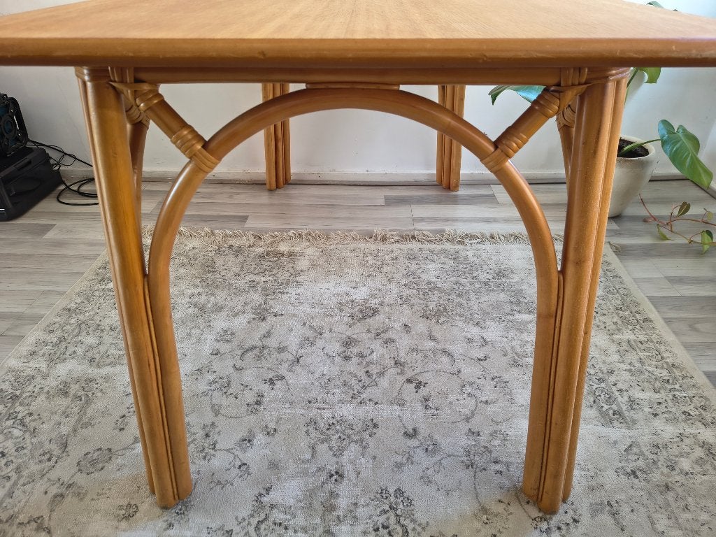 Vintage Rotan Eettafel / Dining Table (Free delivery), 100 tot 150 cm, Zo goed als nieuw, Vijf personen of meer, Onbekend