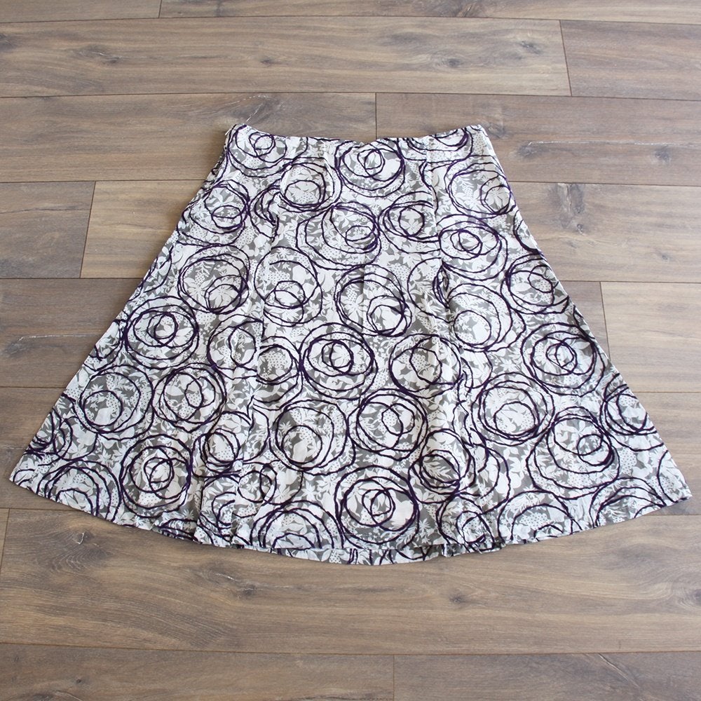 Mooie Vintage Rok - 94 (L) € 15,- Bieden