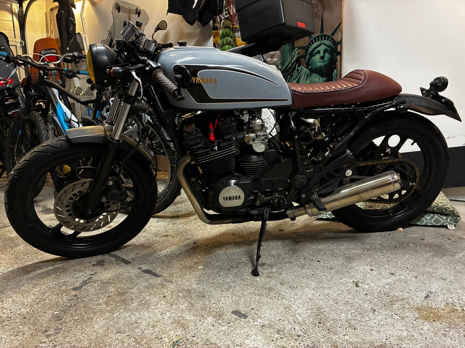 Cafe racer xj600 1991 onderdelen, Ophalen