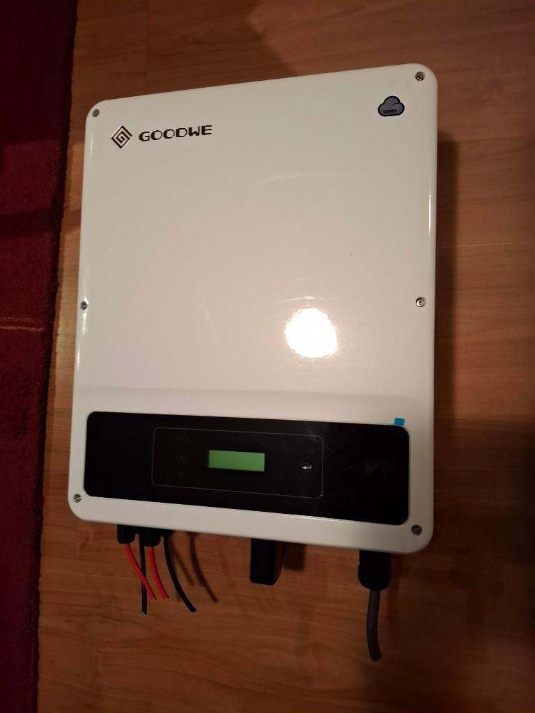 Goodwe Omvormer 3000D-NS, Ophalen, Gebruikt, Overige typen, 200 wattpiek of meer
