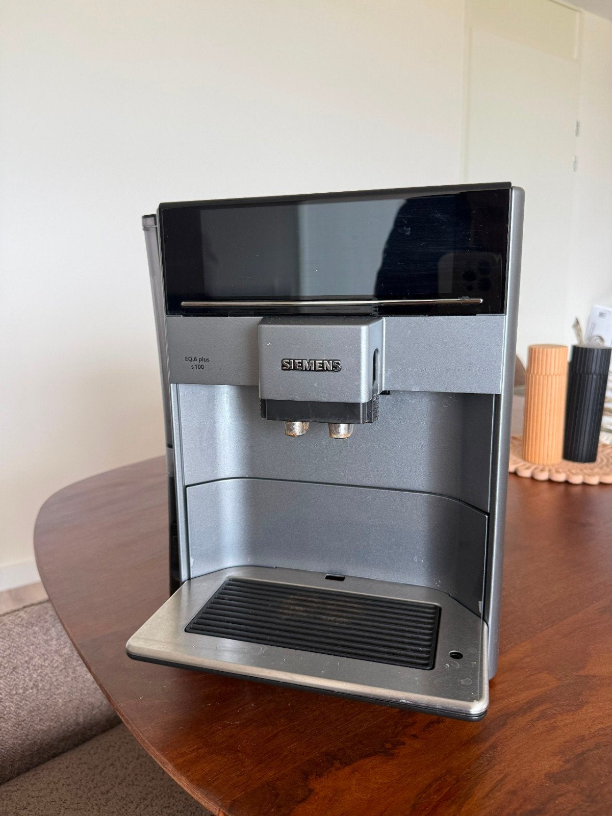 mooie weineg gebruikte foffie aparat., 10 kopjes of meer, Ophalen of Verzenden, Koffiemachine