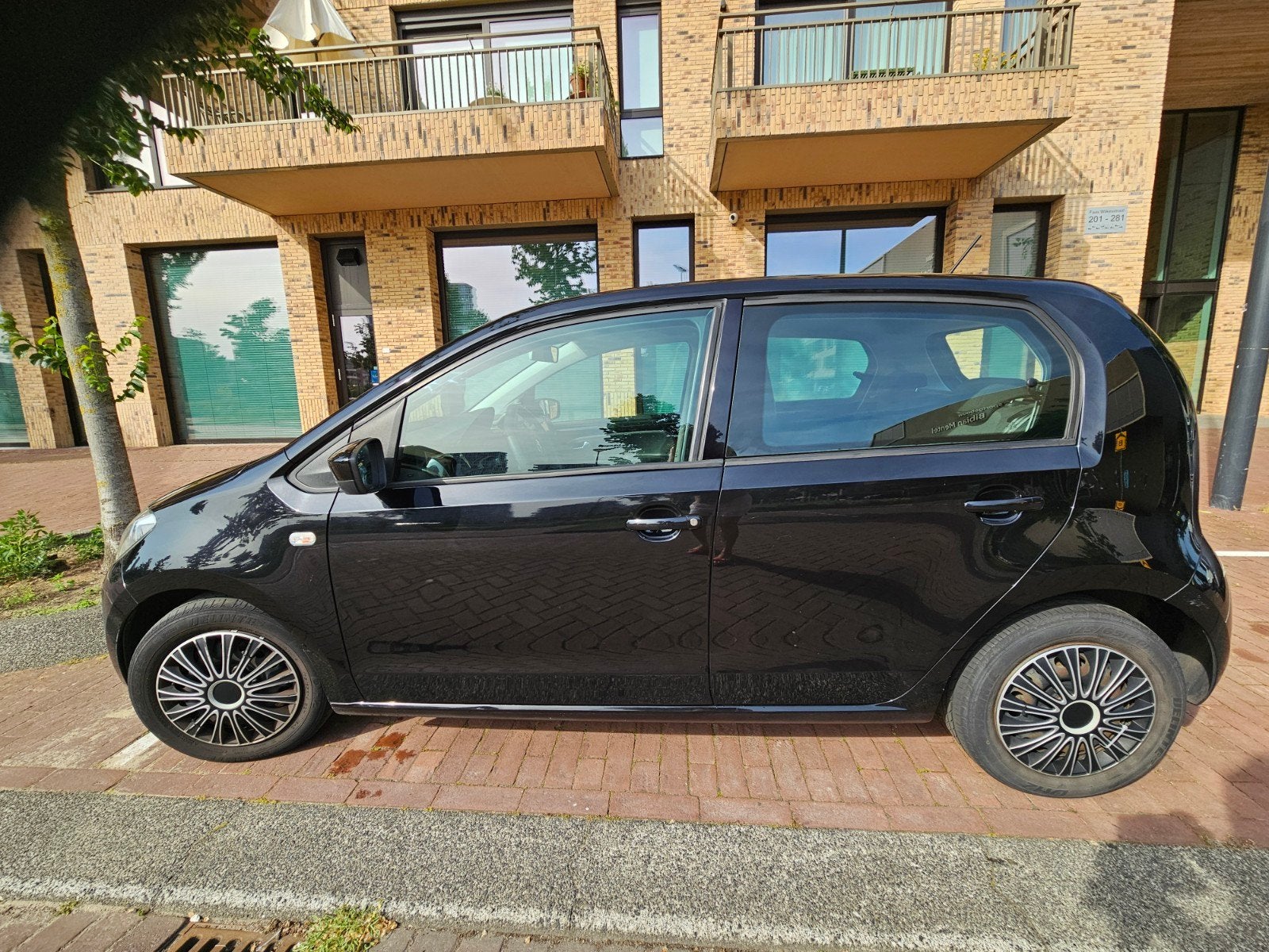 Volkswagen up! 1.0 44KW/60PK 3-DRS 2015 Zwart, Auto's, Volkswagen, up!, Benzine, A, Hatchback, Handgeschakeld, Geïmporteerd, Zwart