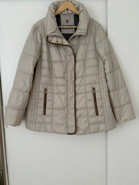 Fuchs Schmitt jas maat 46(3XL), Kleding | Dames, Verzenden, Beige, Maat 46/48 (XL) of groter, Zo goed als nieuw