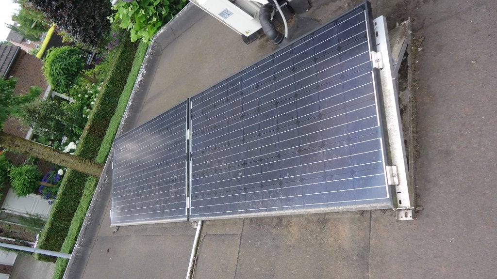 22 Zonnen panelen 250 Watt, Doe-het-zelf en Verbouw, Dakpannen en Dakbedekking, Ophalen of Verzenden, Steen of Klei, 15 m² of meer