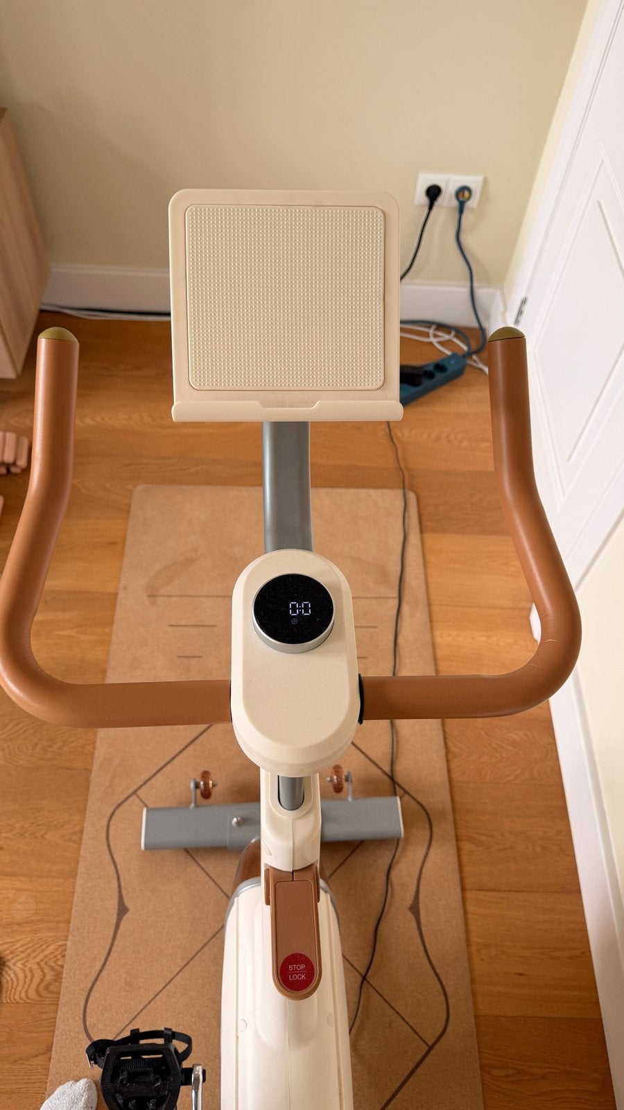 Clover Fitness Silent Racer Indoor Bike - Stil en Compact, Ophalen, Spinningfiets, Zo goed als nieuw, Metaal