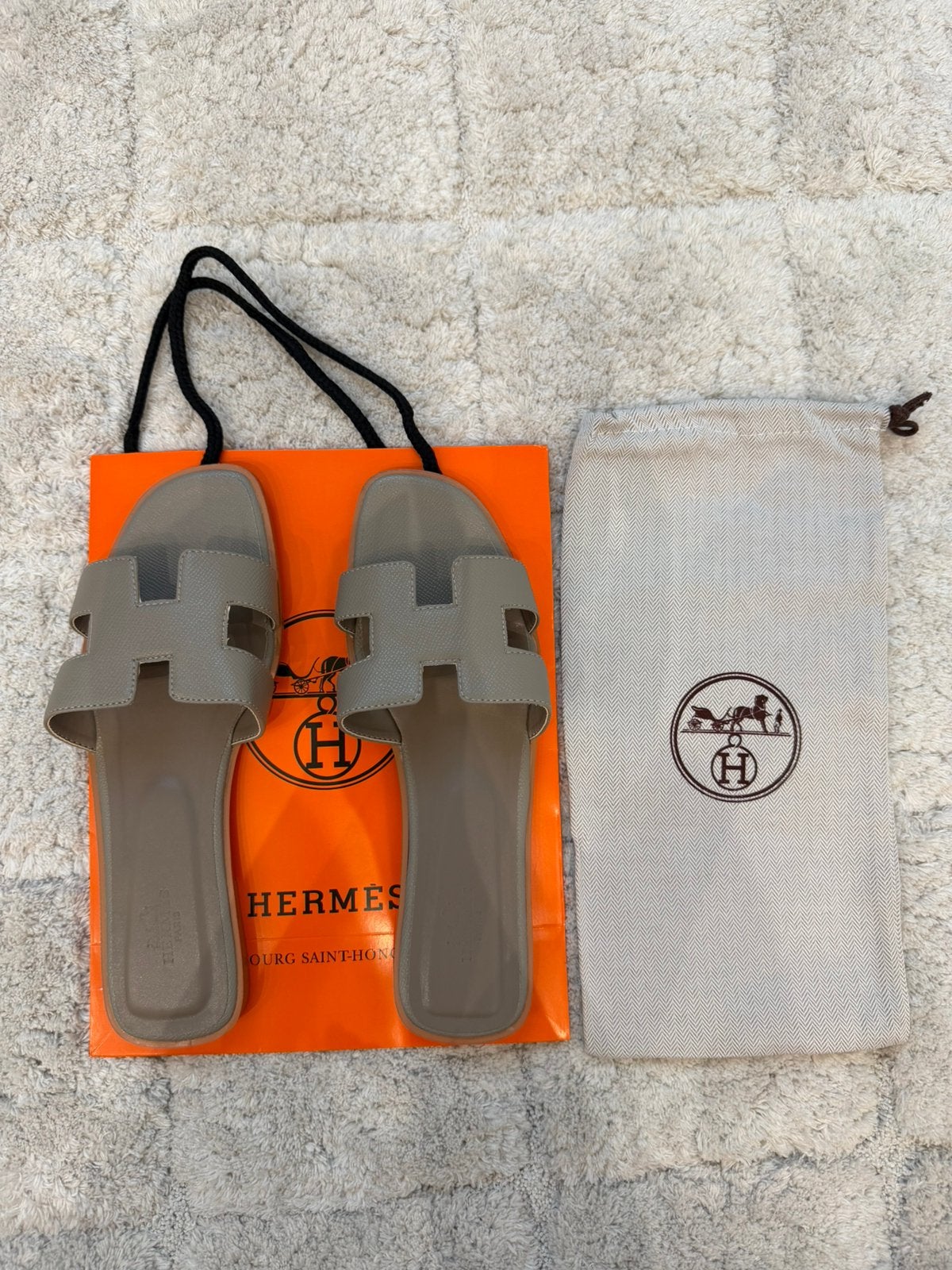 Hermes slippers maat 36 38 39, Ophalen of Verzenden, Zo goed als nieuw