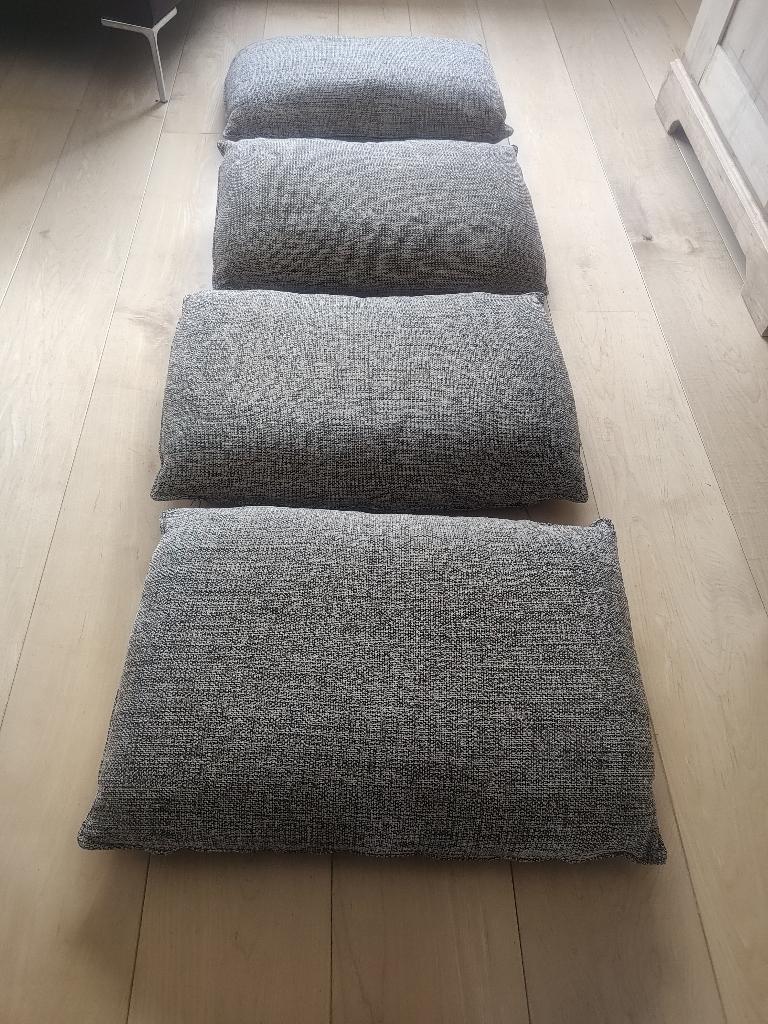 Kussens design on stock bloq, Ophalen, Gebruikt, Grijs, Rechthoekig
