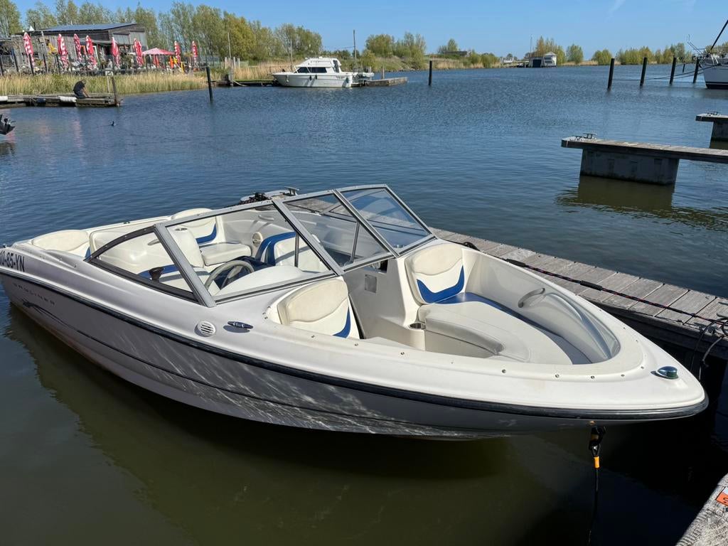 Bayliner 175 8p super netjes, Watersport en Boten, Speedboten, Gebruikt, Bayliner, Benzine, 120 tot 200 pk, Binnenboordmotor, Polyester