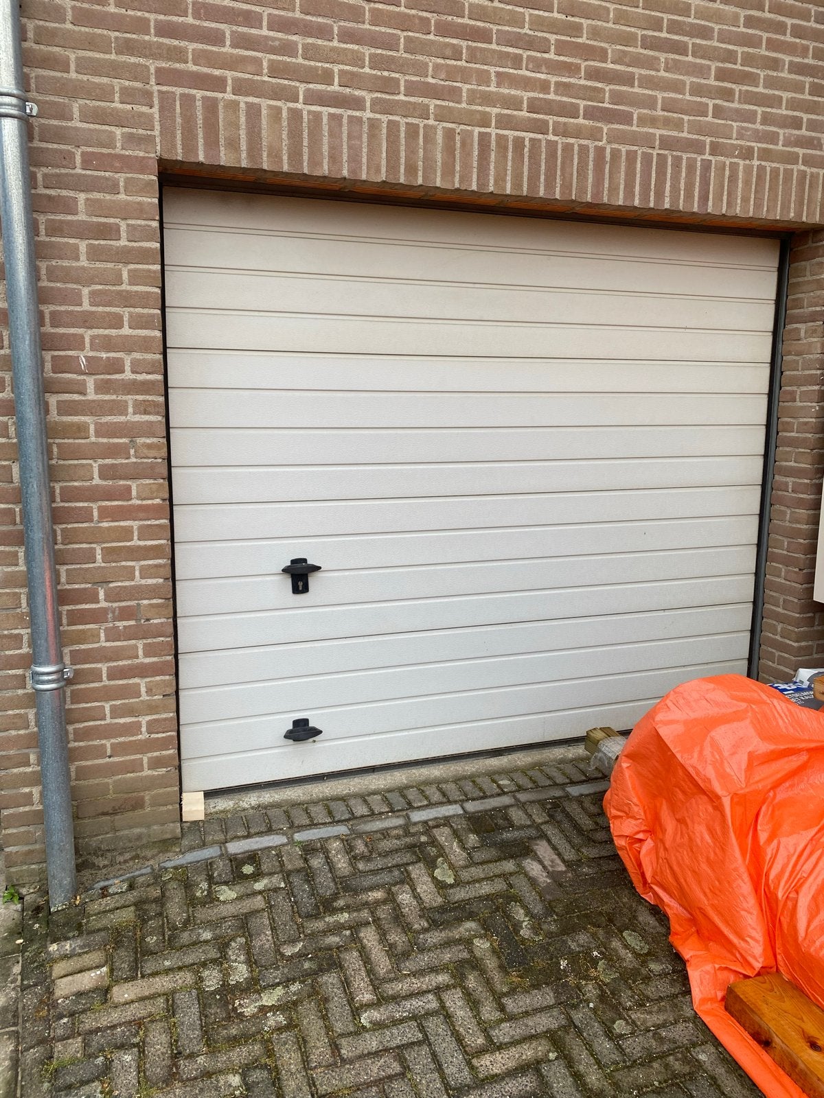 Gebruikte garagedeur met motor en rails in goede staat., Ophalen, Gebruikt, 120 cm of meer, Garagedeur