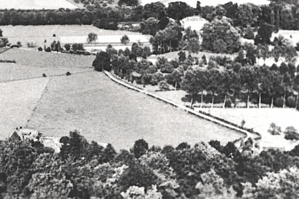 947018 Valkenburg Panorama 1950 Gelopen met Postzegel, Ophalen of Verzenden, 1940 tot 1960, Gelopen, Limburg