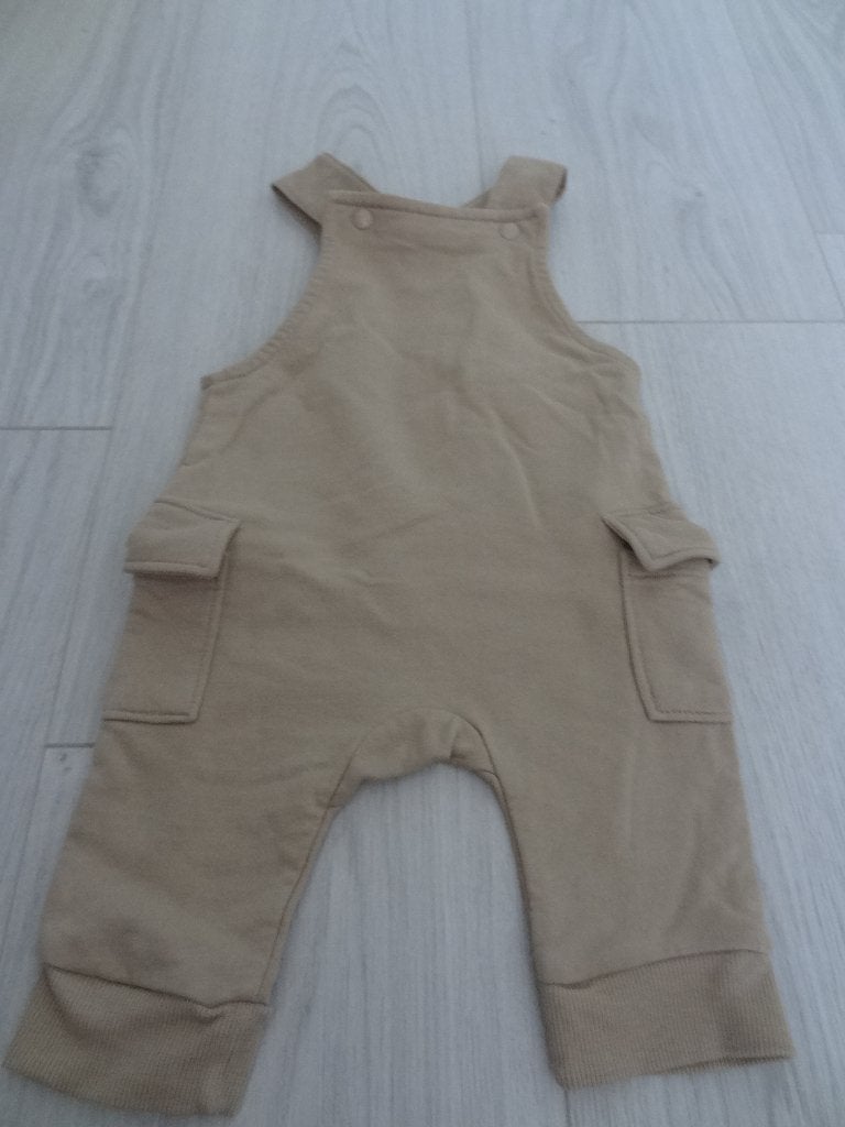 Tuinbroek in beige van H&M maat 62, Broekje, Jongetje of Meisje, H&M, Nieuw