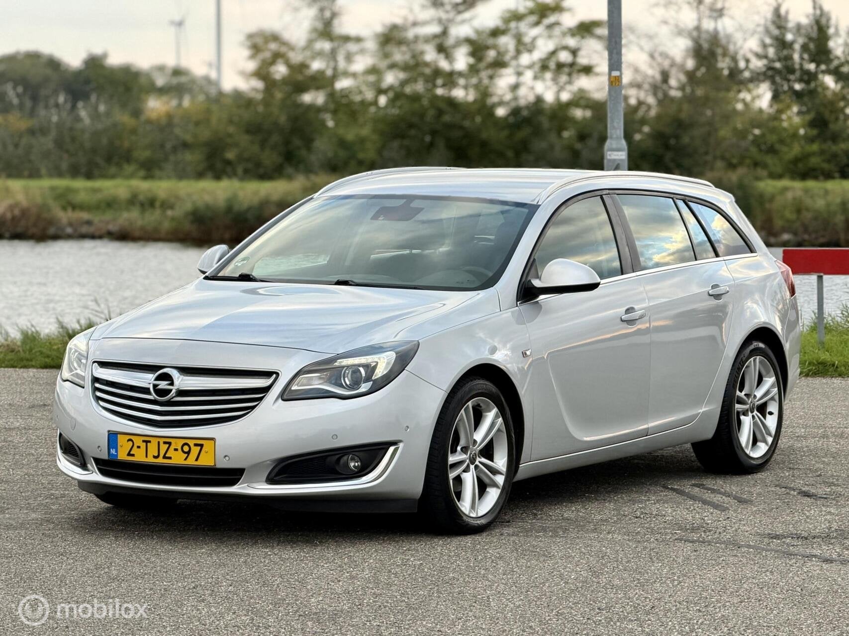 Opel Insignia Sports Tourer 1.4 T EcoFLEX Business+, Gebruikt, Euro 6, 4 cilinders, Origineel Nederlands