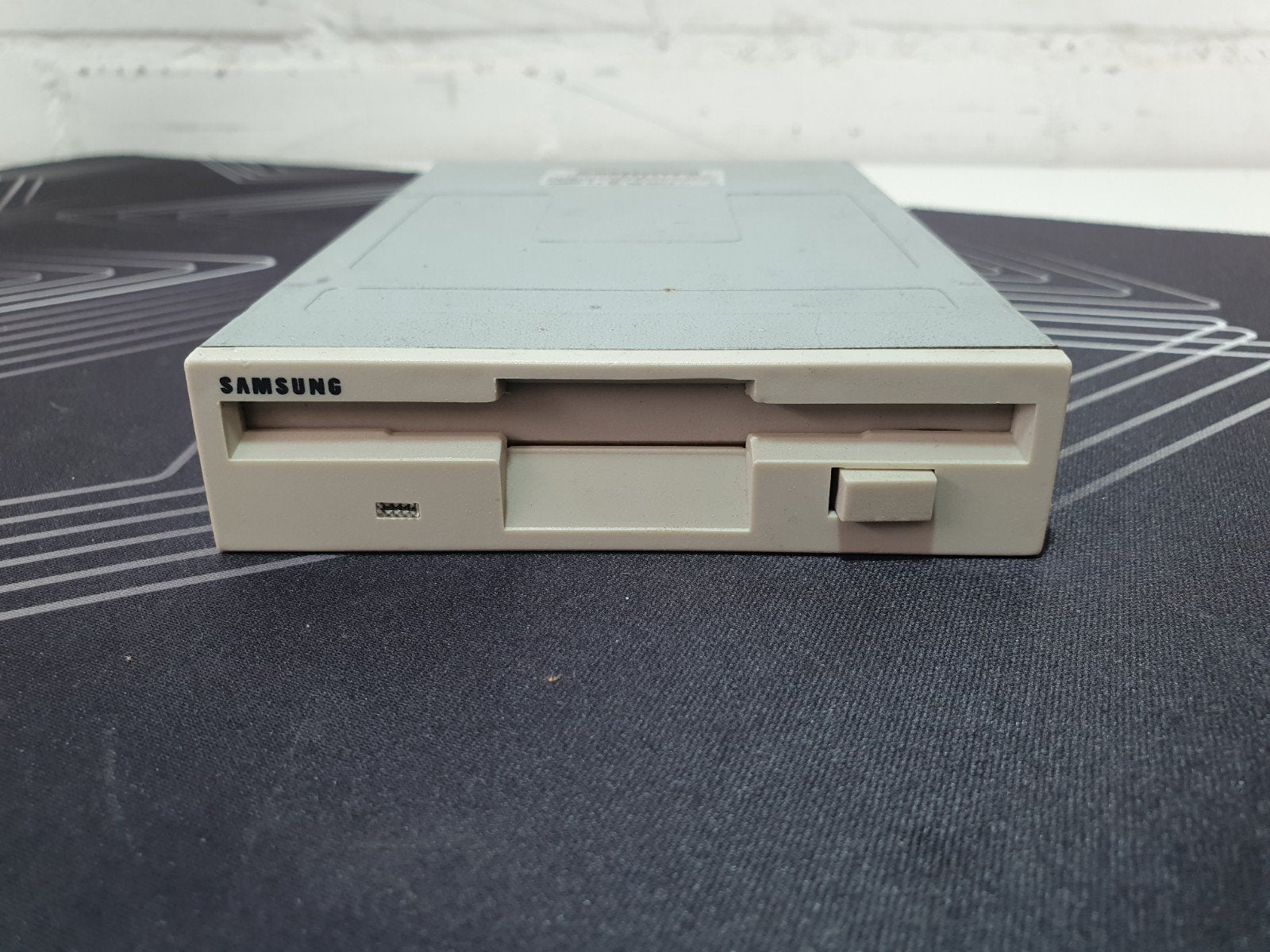 Samsung SFD-321B 3,5" floppydiskdrive – retro IDE/PC, Computers en Software, Intern, Gebruikt, ., Ophalen of Verzenden