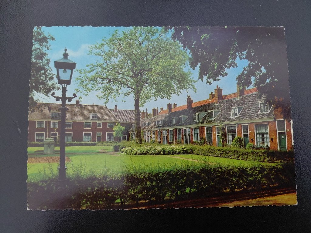 Hofje in Haarlem, ongelopen wel beschreven., Verzenden, 1960 tot 1980, Noord-Holland