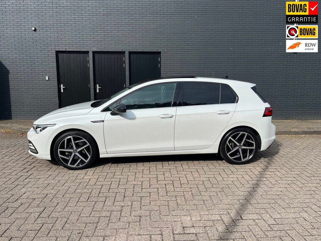 Volkswagen GOLF 1.5 eTSI Style, Auto's, Volkswagen, Euro 6, 4 cilinders, 150 pk, Wit