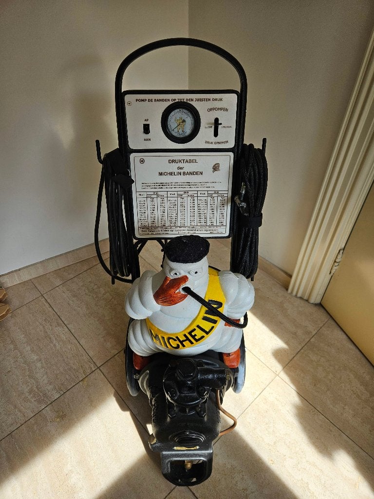 Michelin Bibendum Compressor (1920) - Volledig gerestaureerd, Ophalen, Zo goed als nieuw, Gebruiksvoorwerp
