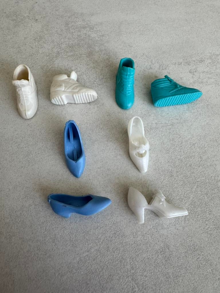 Sindy hasbro schoenen jaren 90, Ophalen of Verzenden, Gebruikt, Accessoires