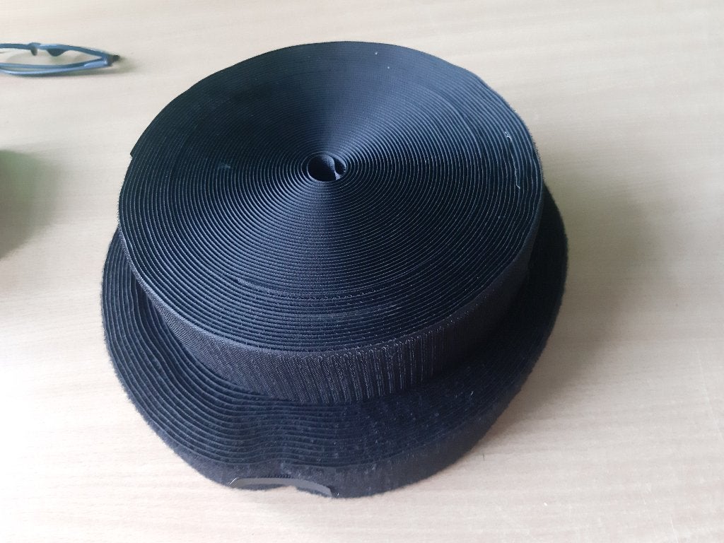 Klittenband nieuw 2 stuks Hoogte is ca, 40 mm., Ophalen, Nieuw, Lint, Band of Elastiek
