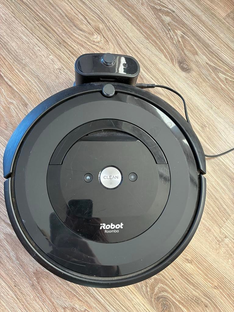 iRobot Roomba Robotstofzuiger - 33cm diameter, Witgoed en Apparatuur, Stofzuigers, Ophalen, Gebruikt, Robotstofzuiger, Minder dan 1200 watt