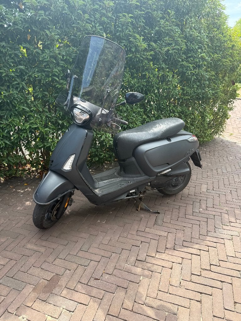 Te koop mooie Kymco new like bouwjaar 2021, Ophalen, Gebruikt, Maximaal 45 km/u, Like